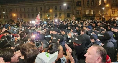 Экс-министр Грузии Петриашвили задержан на митинге за неподчинение полиции