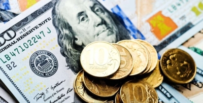 Кабмин продлил требование о продаже валютной выручки до 30 апреля 2025 года